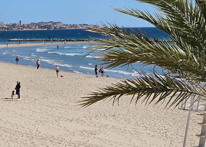 Playa Postiguet 3 *